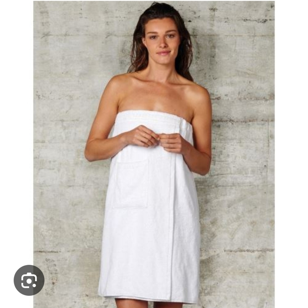 Simons Home White Spa Towel Ajustable Wrap Size S-M